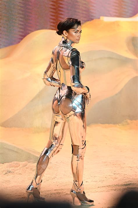 zendaya mugler robot suit